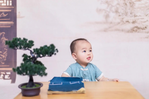 公主岭二个月宝宝做哪些训练