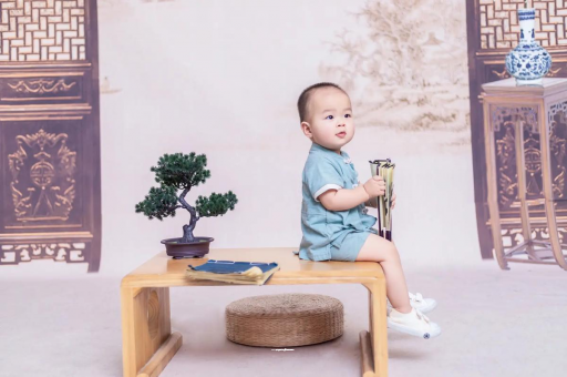 公主岭宝宝几个月笑出声